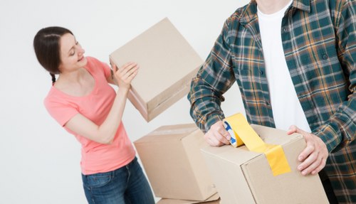 Local moving van serving homes and flats across Haringey
